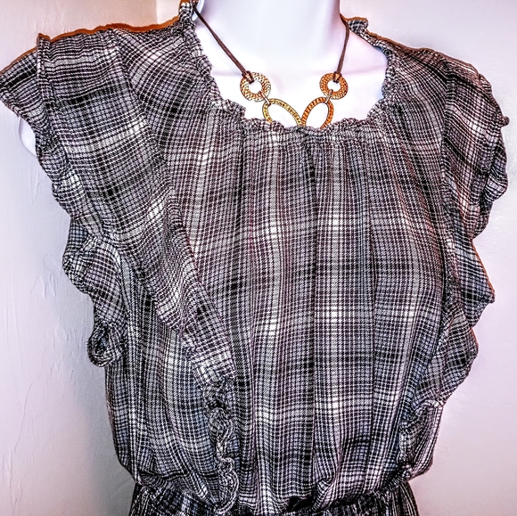 UNIVERSAL THREAD PLAID DRESS - Picture 4 of 10